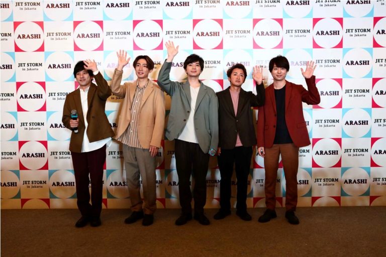 Tur Asia, Boy Band Arashi Sapa Fans di Indonesia