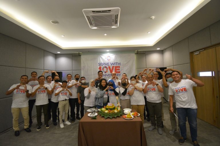 Rayakan Anniversary ke 10, Grand Cordela Hotel AS Putra Kuningan Gelar CSR dan Doorprize Bagi Tamu