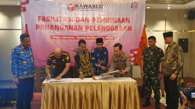 Tekan MoU, Bawaslu Jaksel Bersama Tiga Instansi Siap Sukseskan Pemilu 2024