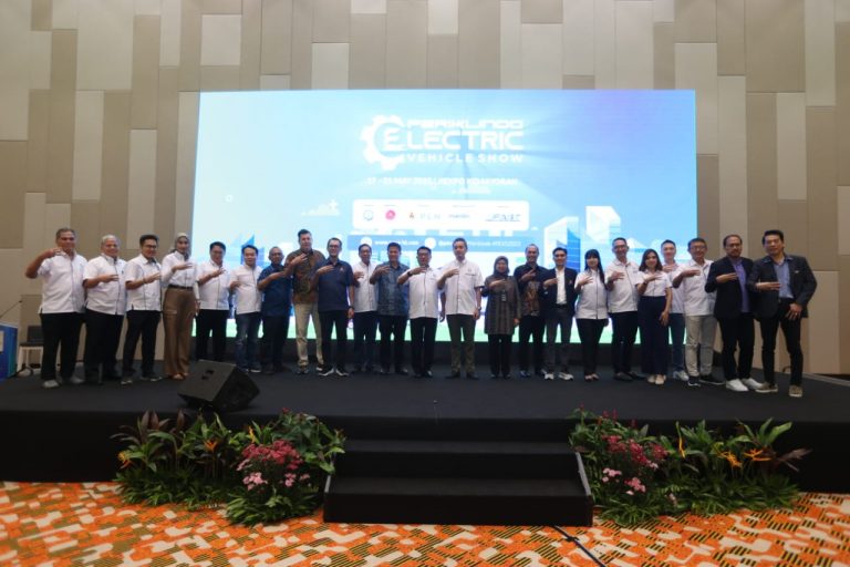 PERIKLINDO dan Dyandra Komitmen Kembangan Industri Kendaraan Listrik melalui PEVS 2023