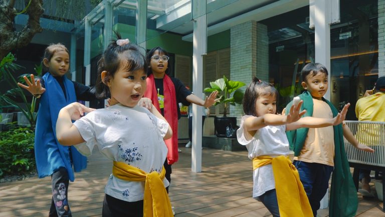 Peringati HUT DKI Jakarta, Mercure Jakarta Sabang Adakan Kelas Tari untuk Anak