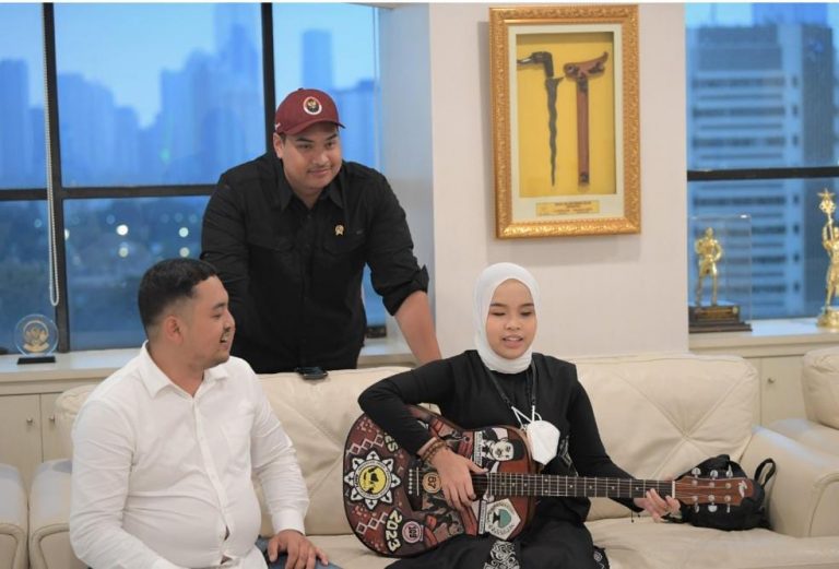 Menpora Dito Harap Putri Ariani Jadi Inspirasi Bagi Anak Muda Indonesia