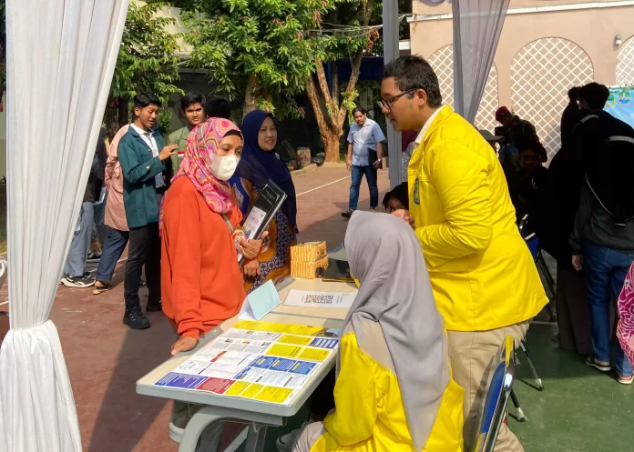 SMAN 11 Bekasi gelar edufair
