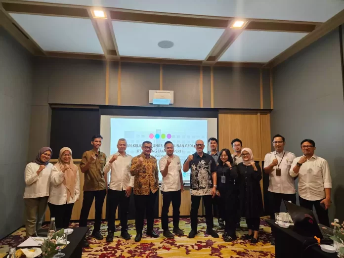 Aston Serang