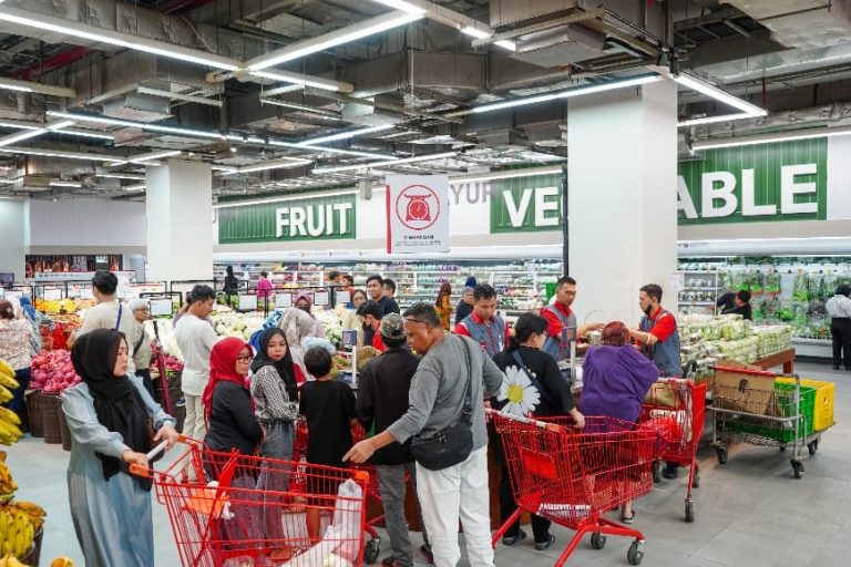 LOTTE Mart Gandaria City Mall