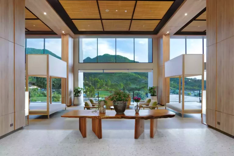Grand Aston Puncak