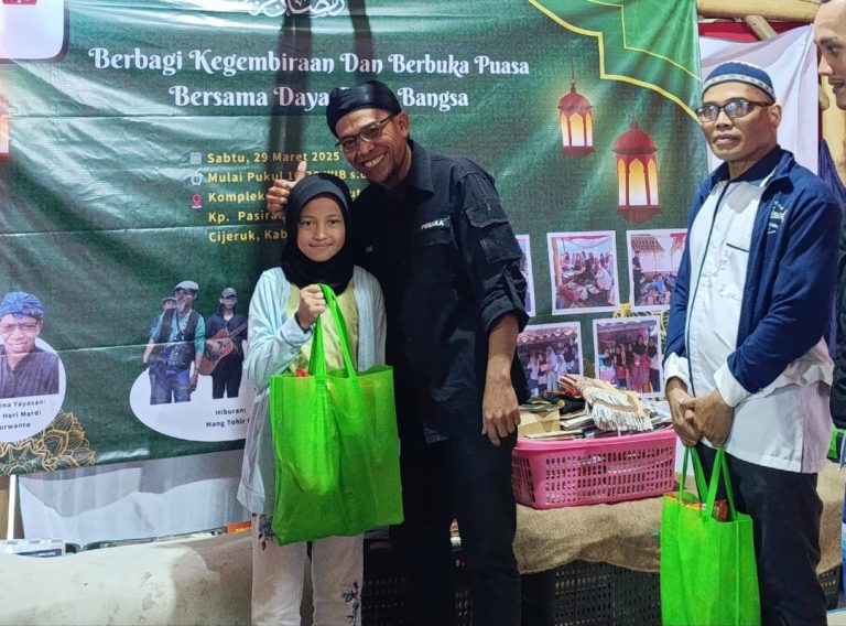 Bagikan 120 Paket Sembako, Daya Putra Bangsa Tutup Kegiatan Ramadhan Gembira