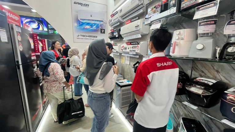 Sharp Sapa Pengunjung PRJ 2025 dengan Promo Bombastis dan Hadiah Berlimpah