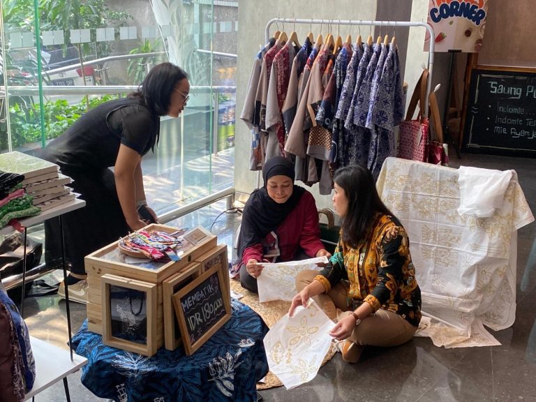 Holiday Inn Express Jakarta Wahid Hasyim Sukses Gelar Acara Budaya Bertajuk Express Your Batik