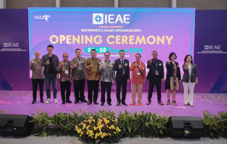 IEAE 2025 Resmi Dibuka, Hadirkan Ribuan Inovasi Teknologi dan Smart Appliances