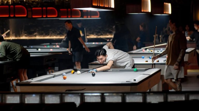 Luminor Hotel Jakarta Kota Hadirkan Promo “Stay & Shot” Bareng Solitaire Billiard & Bar