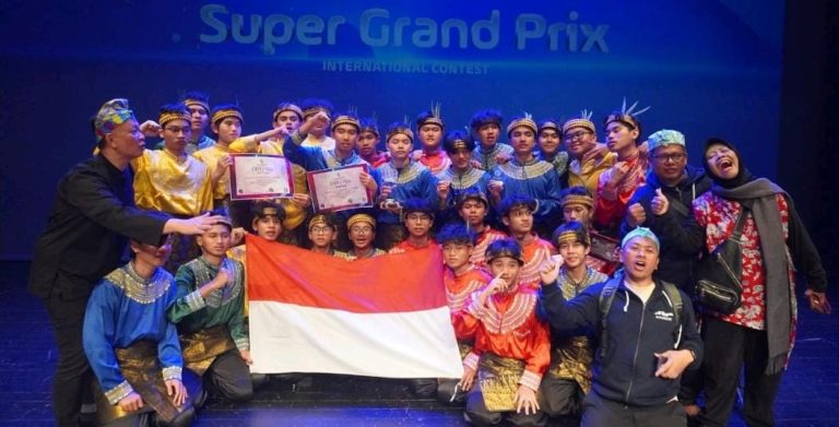 Tari Saman dan Angklung Bawa SMA Al Bayan Raih Juara Umum Super Grand Prix 2025 di Spanyol