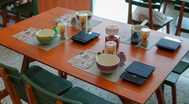 LocknLock Hadirkan Kampanye “True Taste, Nothing Else” untuk Koleksi Metro Cafe Ceramic Tumbler