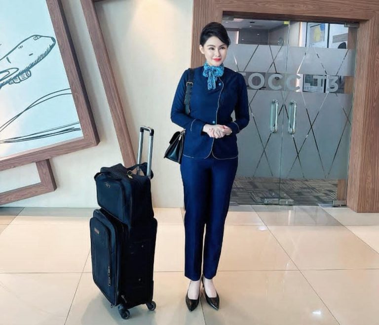 Dewi Lin, Pramugari Private Jet dengan Bayaran Tertinggi, Menjadi Inspirasi di Dunia Penerbangan