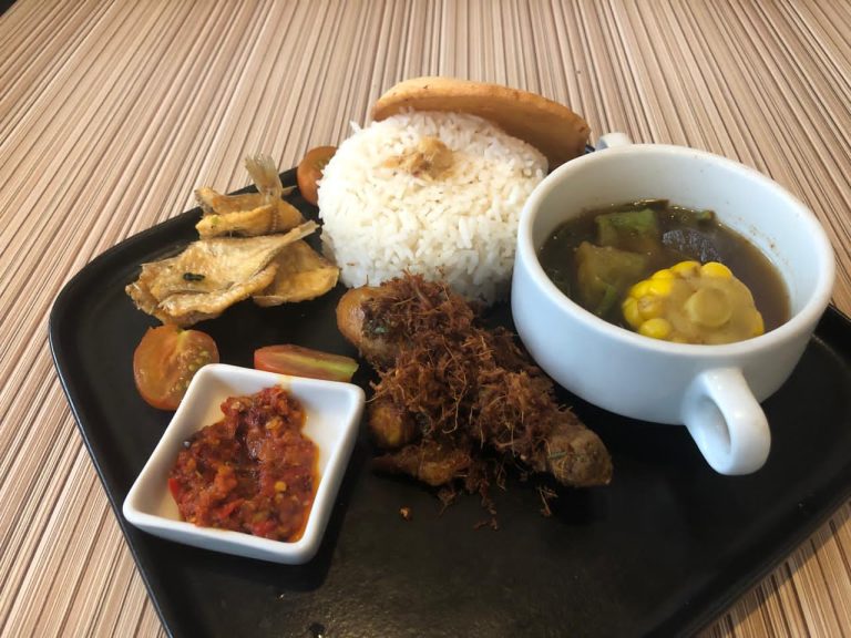 Vue Palace Artotel Curated Bandung: Hadirkan “Caplang” dengan Menu Chef Signature