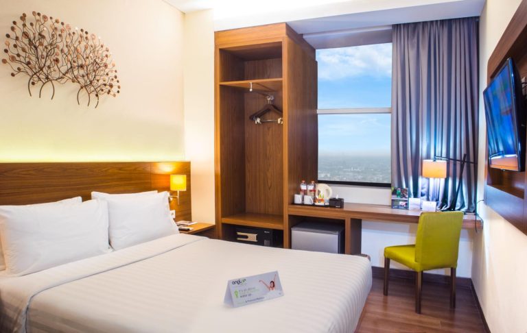 Grand Whiz Poins Simatupang Hadirkan Program Family Staycation