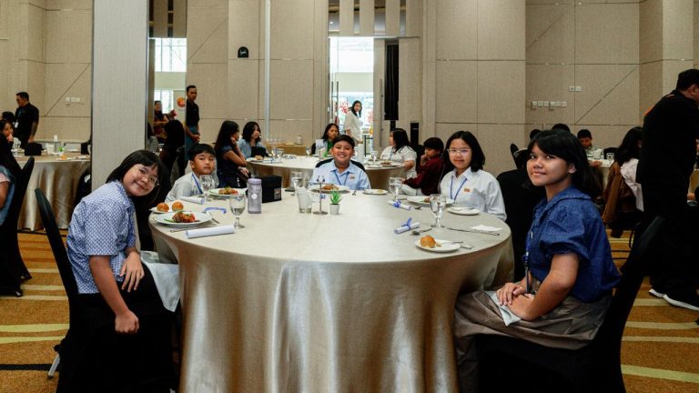 ARTOTEL Harmoni Jakarta Gelar “Junior Public Speaking & Etiquette”, Bekali Anak dengan Kepercayaan Diri dan Etika Sosial