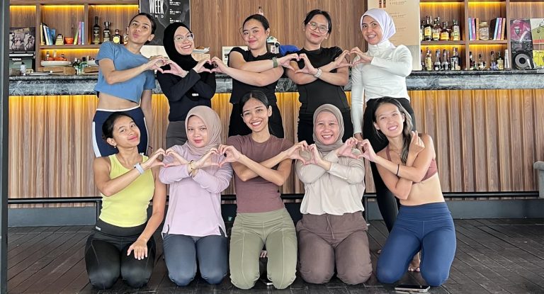 ARTOTEL Thamrin Jakarta Hadirkan “Morning Yoga Flow” Bersama Moksha Wellness