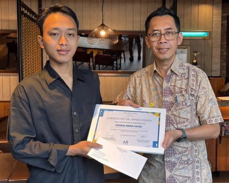 Berani Selamatkan Nyawa Anak Tamu Hotel, Lulusan Aero Astra Akademia Raih Apresiasi Mercure Karawang